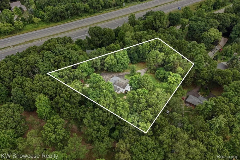 7125 Ridgewood Road Springfield Charter Township, MI 48346