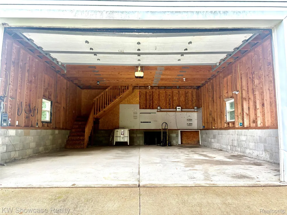 7125 Ridgewood Road Springfield Charter Township, MI 48346