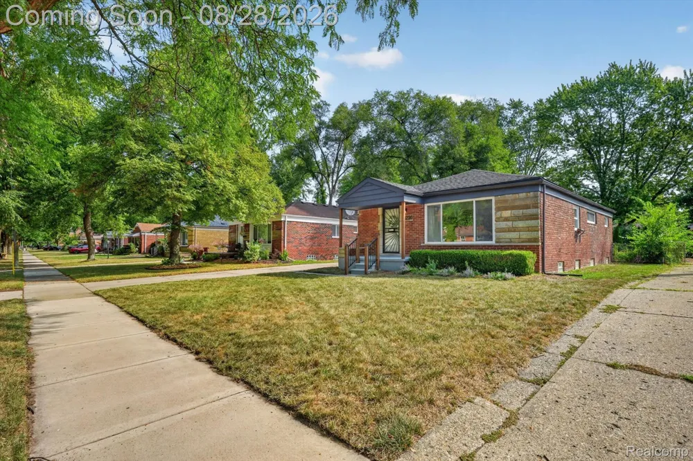 24220 Scotia Road Oak Park City, MI 48237