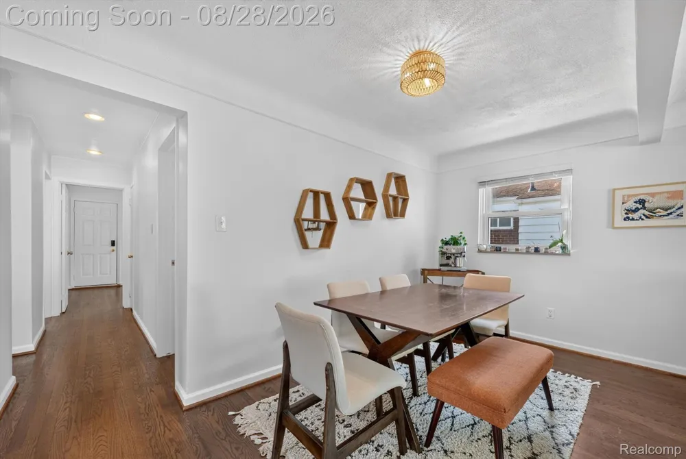 24220 Scotia Road Oak Park City, MI 48237