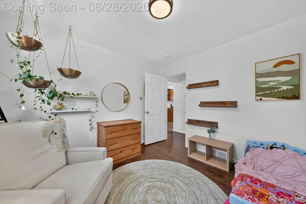 24220 Scotia Road Oak Park City, MI 48237