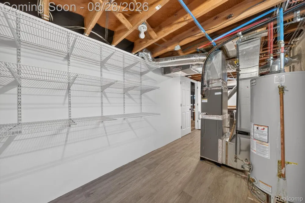 24220 Scotia Road Oak Park City, MI 48237