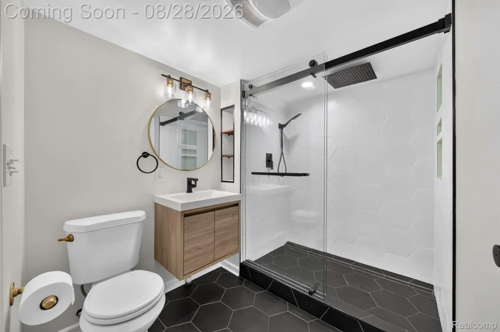 24220 Scotia Road Oak Park City, MI 48237