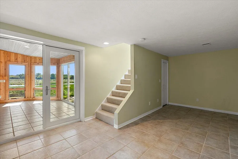 114 River Hills Drive Holland Charter Township, MI 49424