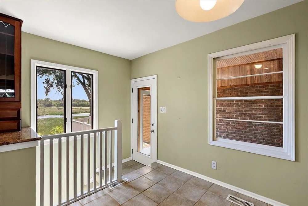 114 River Hills Drive Holland Charter Township, MI 49424