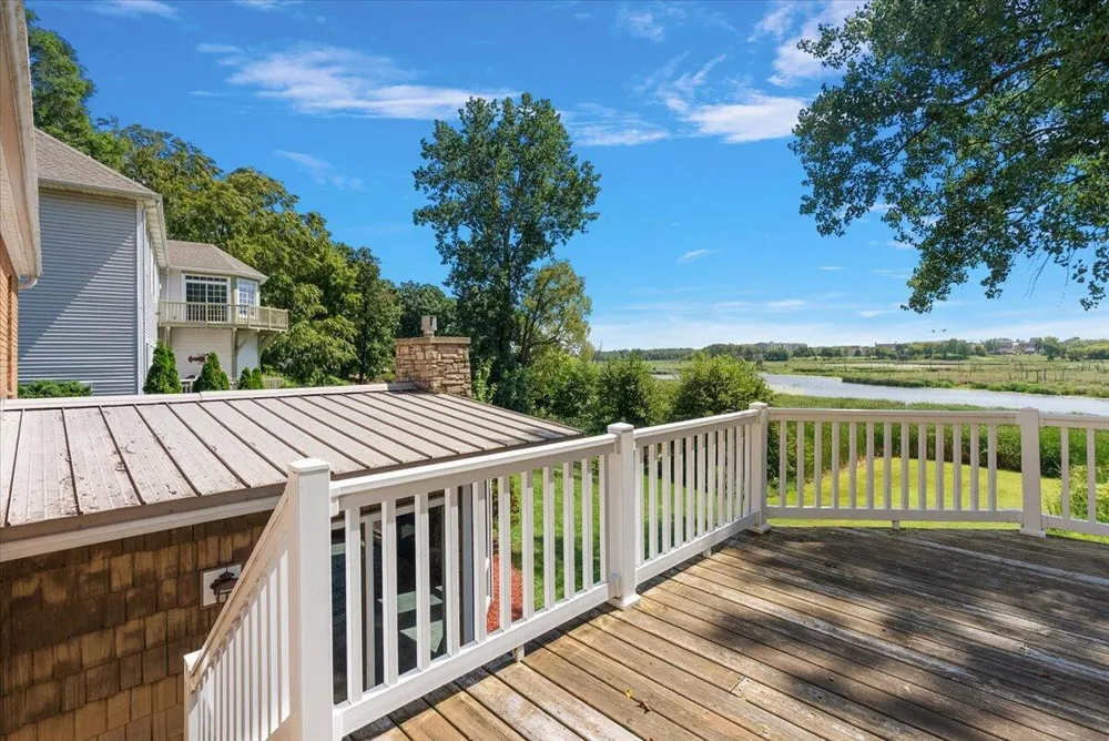 114 River Hills Drive Holland Charter Township, MI 49424