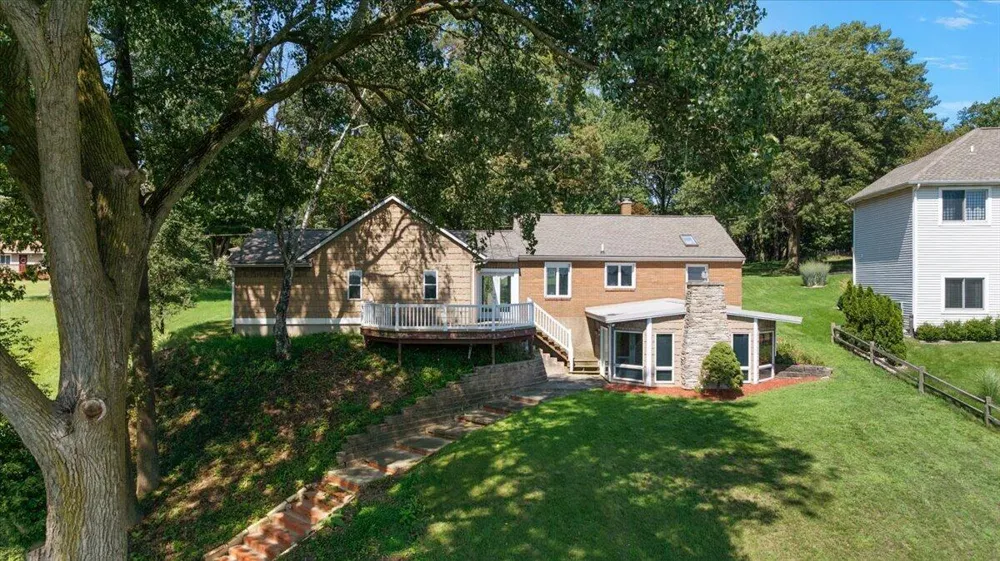 114 River Hills Drive Holland Charter Township, MI 49424