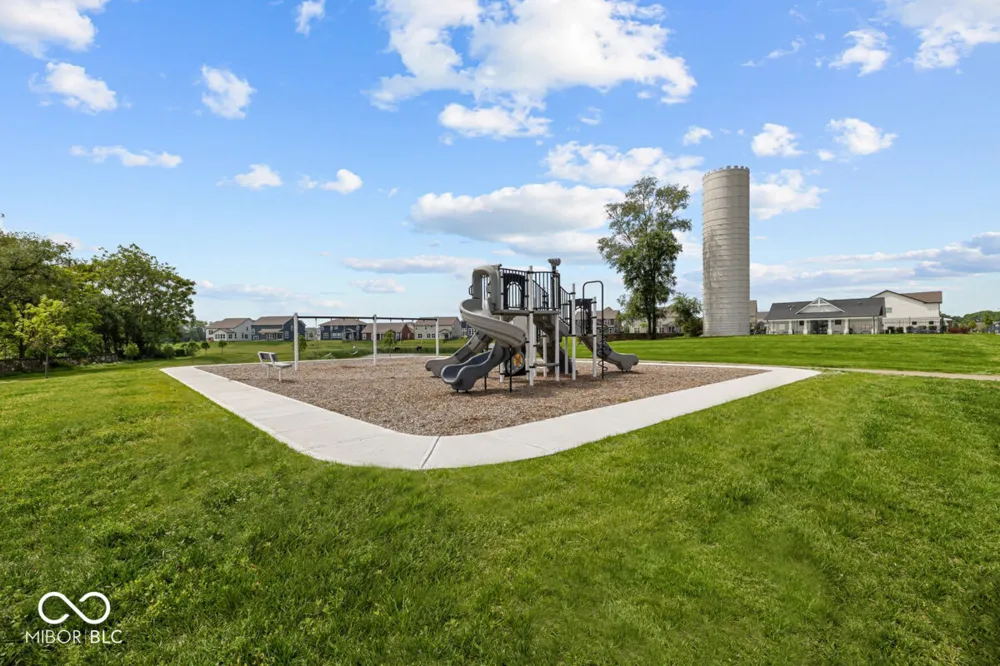 12566 Cattle Ridge Drive Noblesville, IN 46060