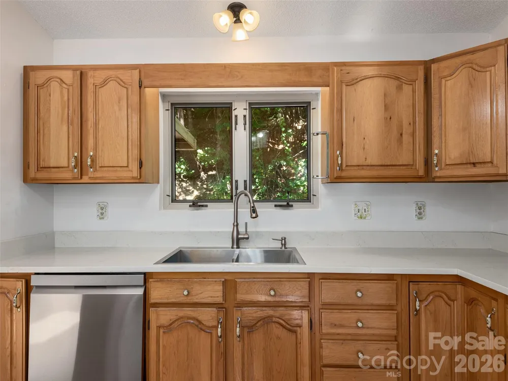 63 Independence Boulevard Asheville, NC 28805
