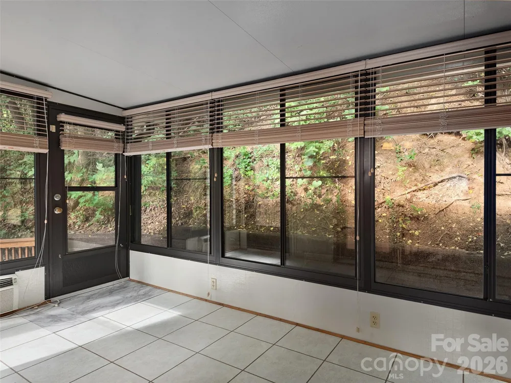63 Independence Boulevard Asheville, NC 28805