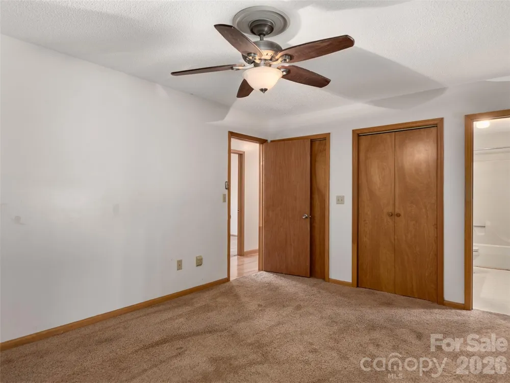 63 Independence Boulevard Asheville, NC 28805