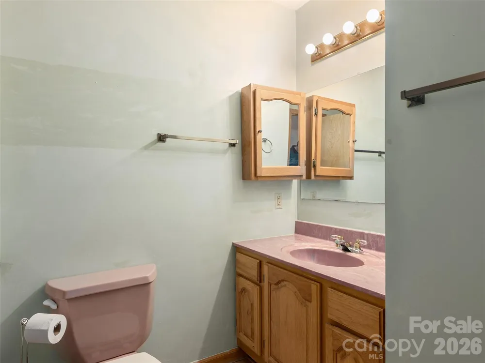 63 Independence Boulevard Asheville, NC 28805