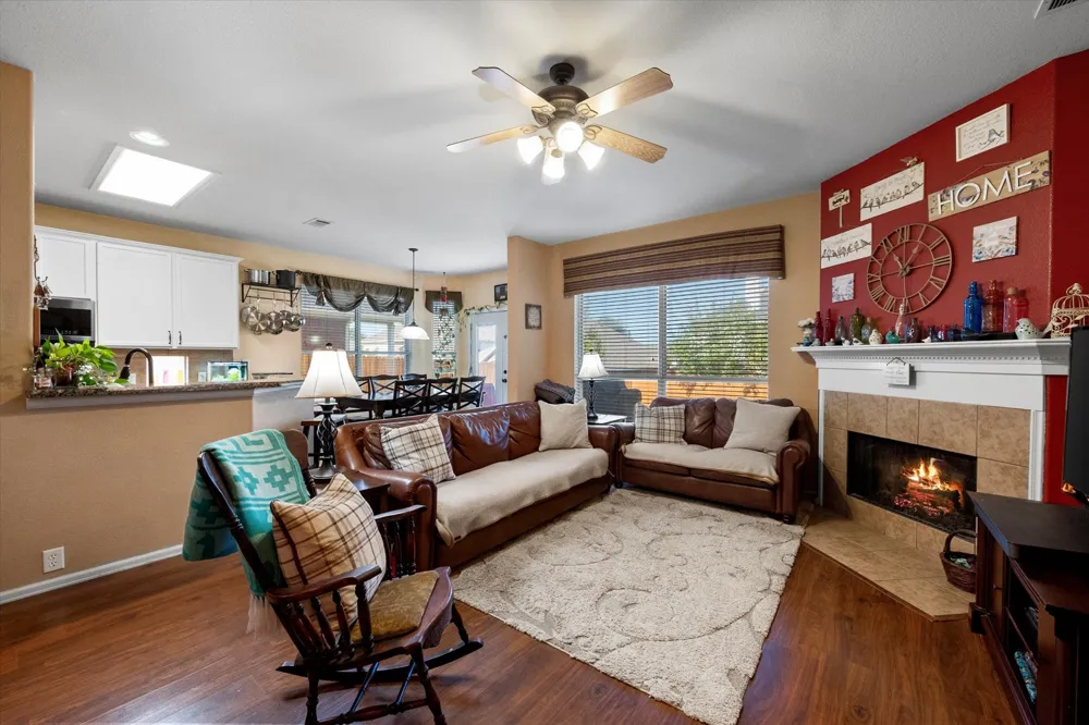 615 Rosarita Road Arlington, TX 76002