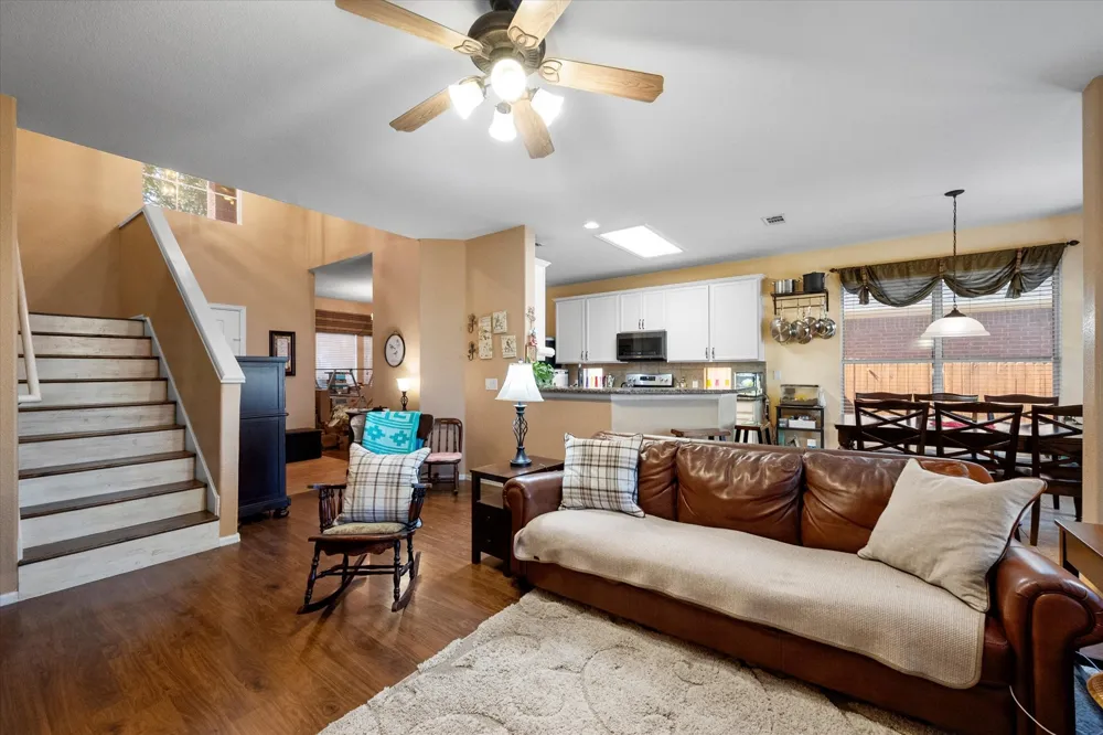 615 Rosarita Road Arlington, TX 76002