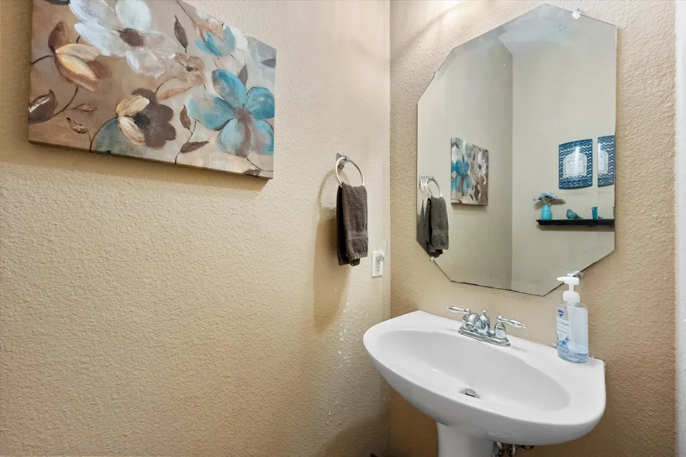 615 Rosarita Road Arlington, TX 76002