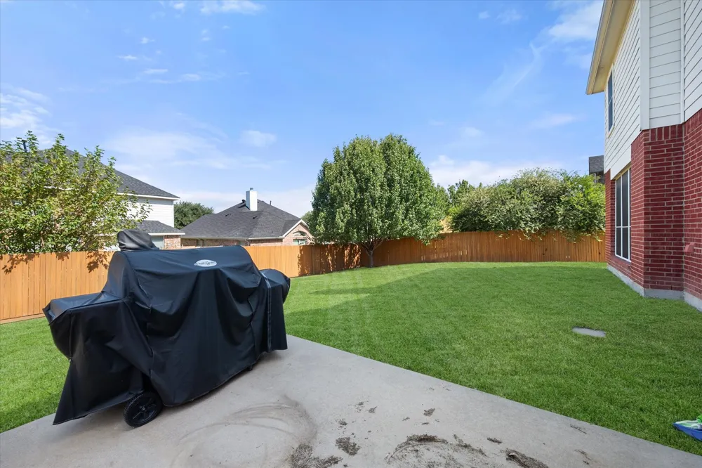 615 Rosarita Road Arlington, TX 76002