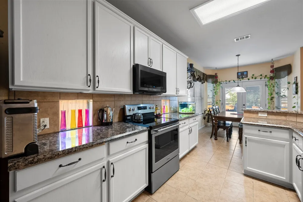 615 Rosarita Road Arlington, TX 76002