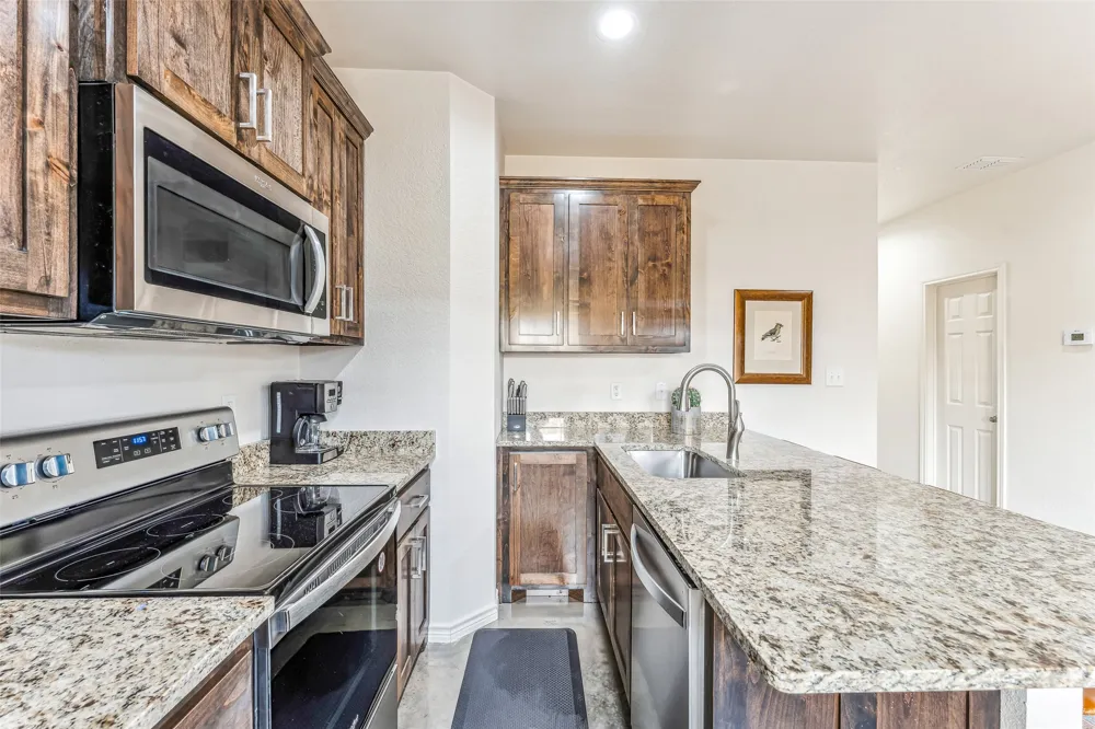 1111 W VANDERBILT #201 Stephenville, TX 76401