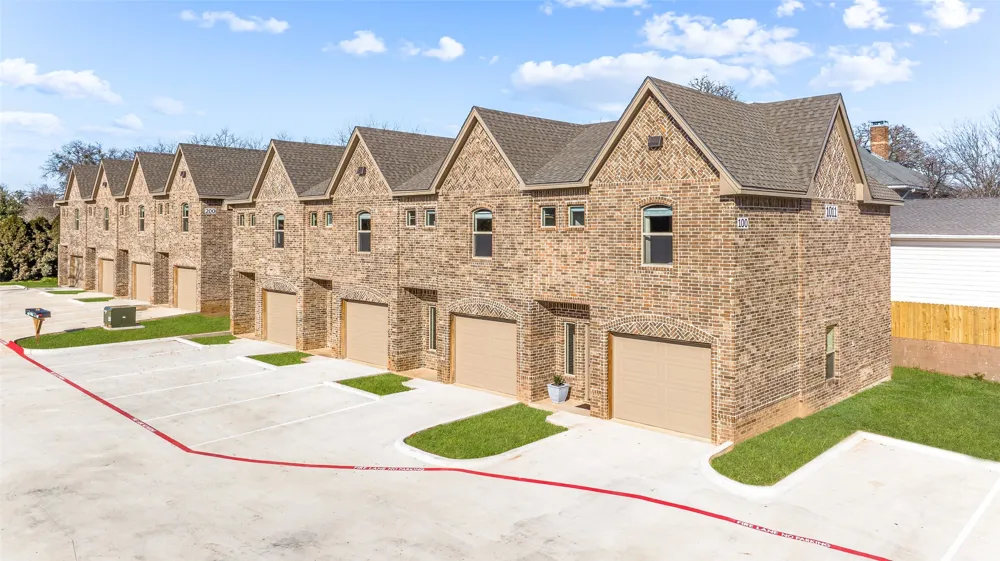 1111 W VANDERBILT #201 Stephenville, TX 76401