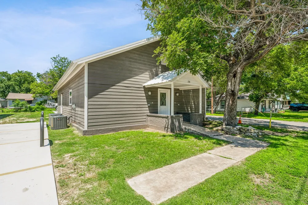 778 BELKNAP #101 Stephenville, TX 76401