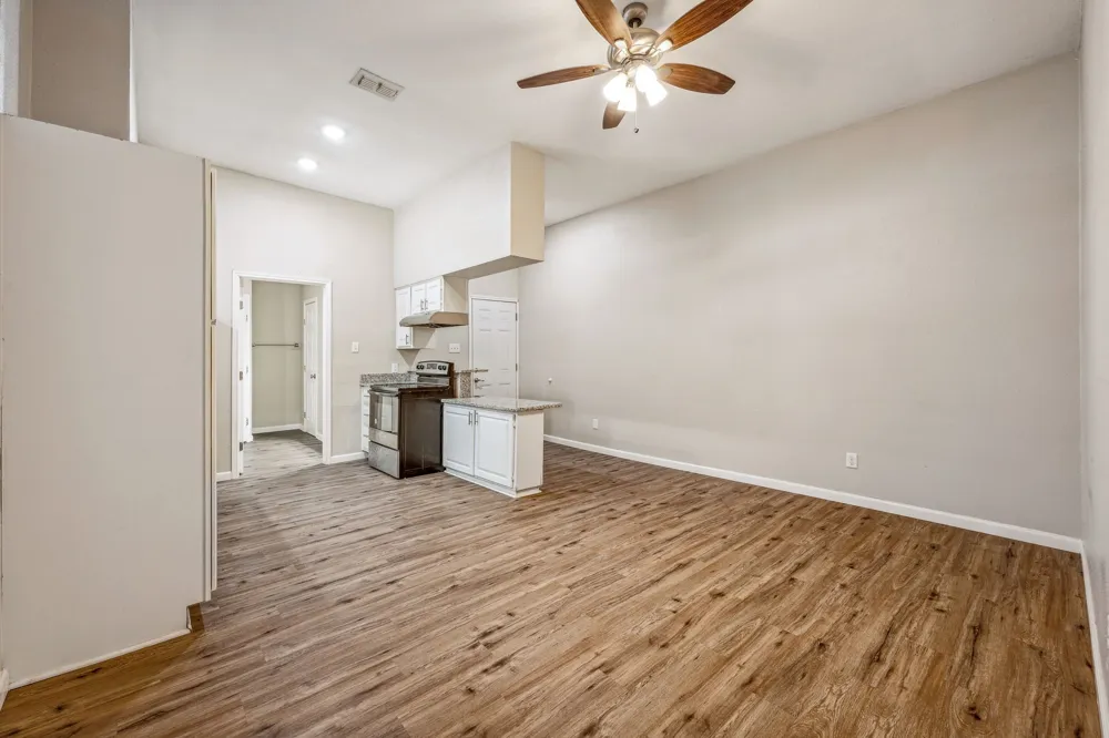 778 BELKNAP #101 Stephenville, TX 76401