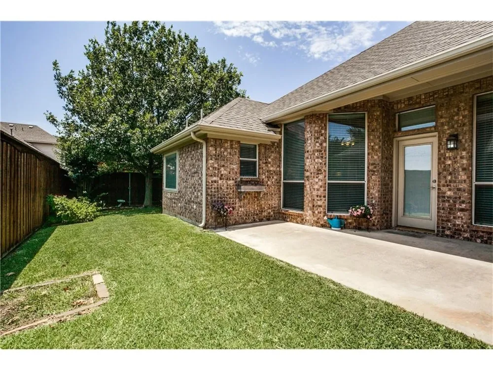 8447 Firewheel Lane Frisco, TX 75036