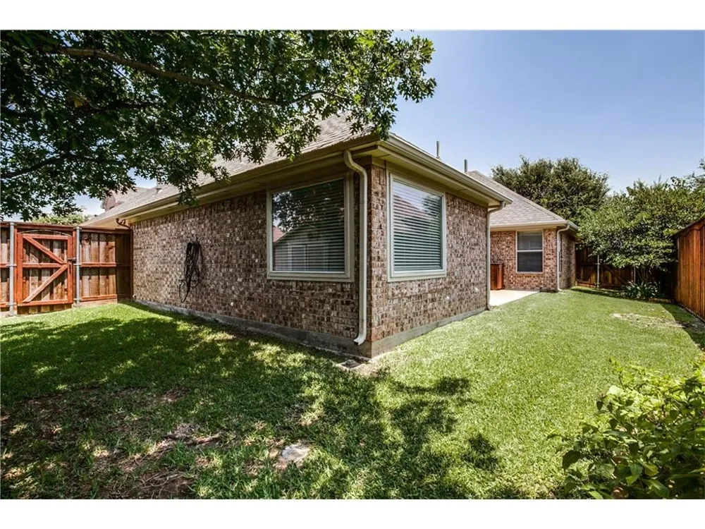 8447 Firewheel Lane Frisco, TX 75036
