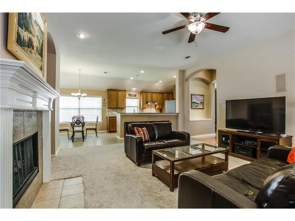 8447 Firewheel Lane Frisco, TX 75036