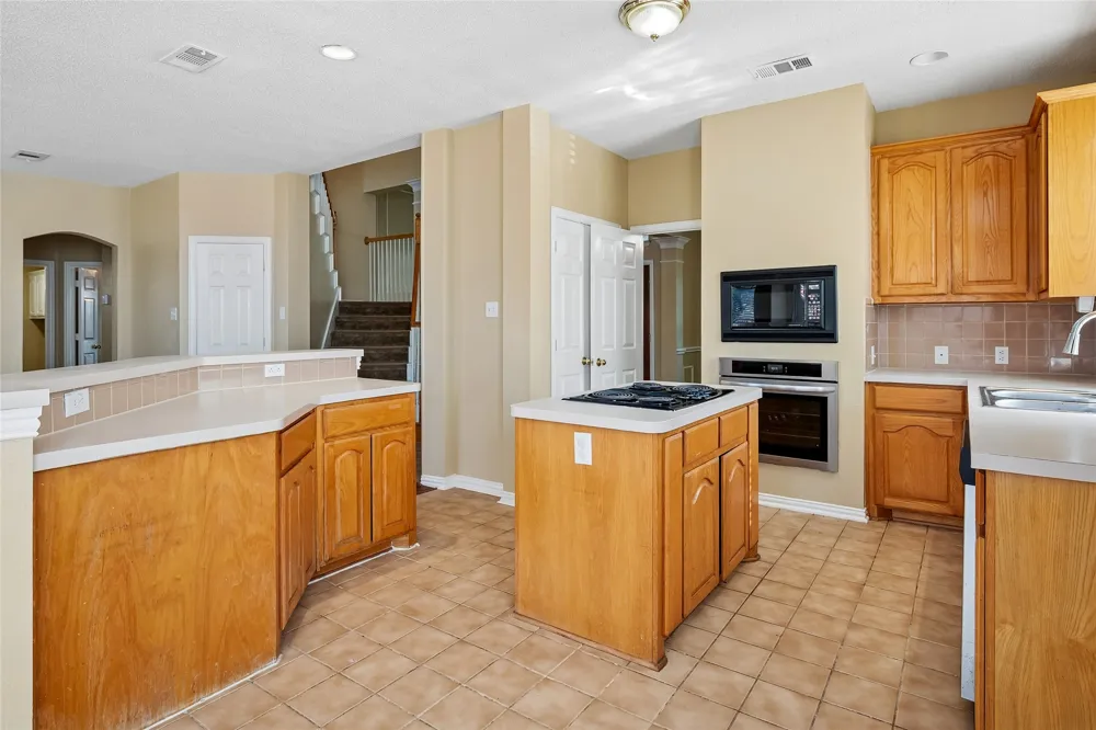 528 Blackfield Drive Coppell, TX 75019