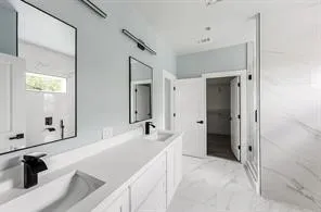 1115 E Oleander Street Fort Worth, TX 76104
