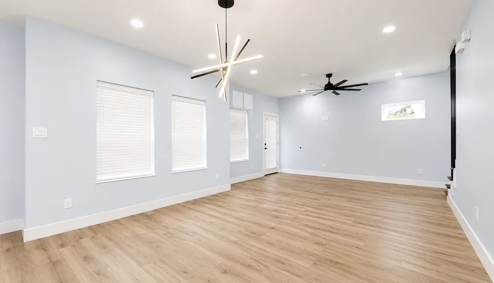 1115 E Oleander Street Fort Worth, TX 76104