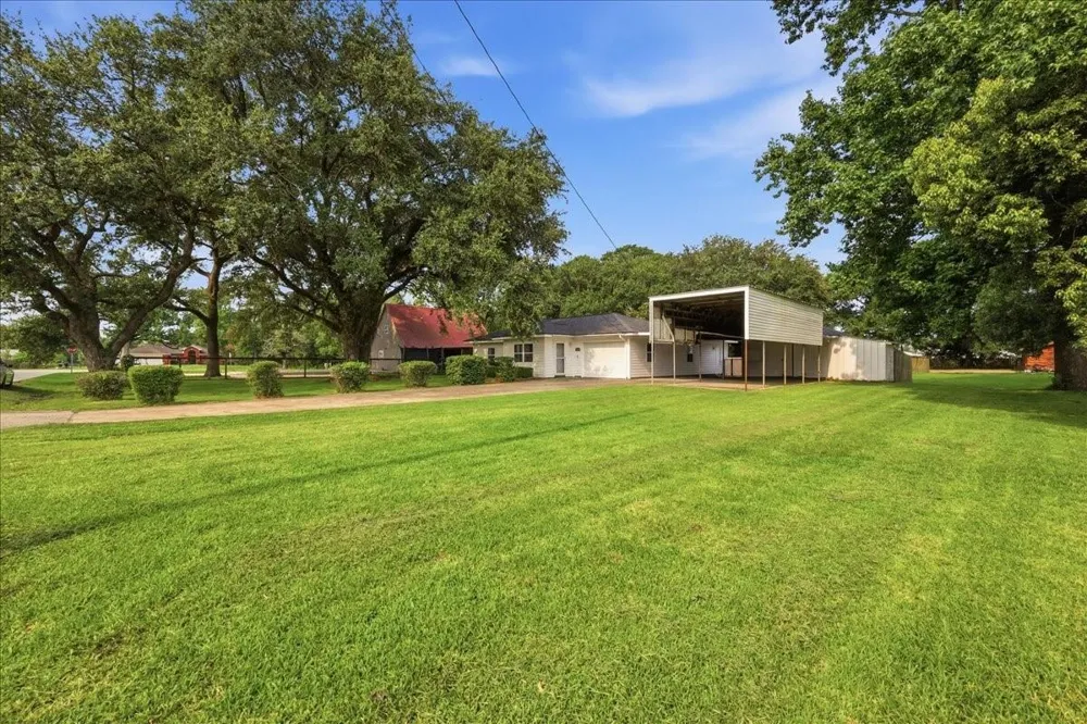 400 Nevils Street Bridge City, TX 77611