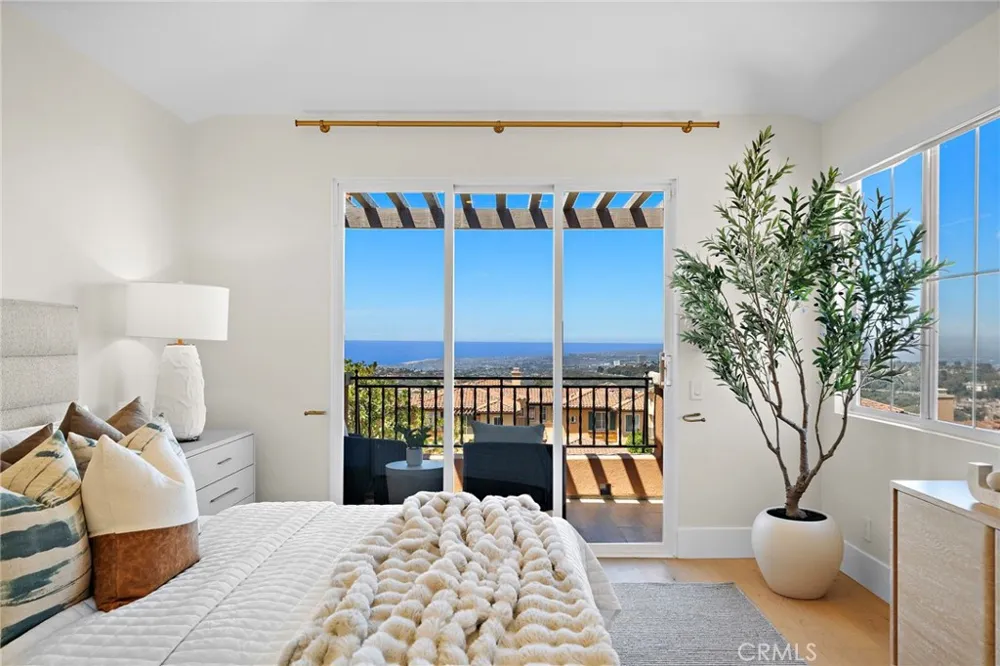 7 Suprema Newport Coast, CA 92657