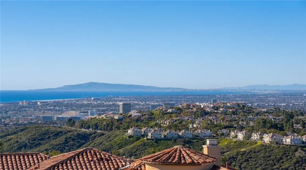 7 Suprema Newport Coast, CA 92657