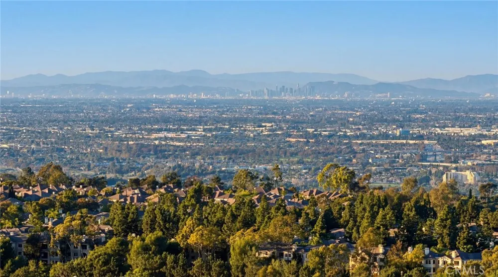 7 Suprema Newport Coast, CA 92657