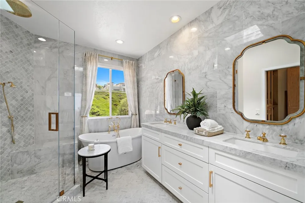 7 Suprema Newport Coast, CA 92657