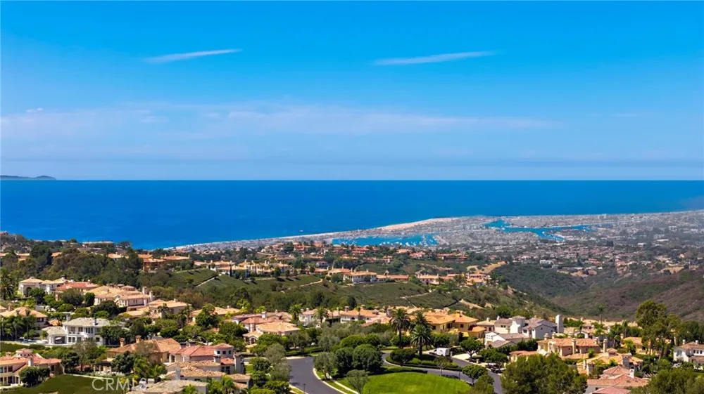 7 Suprema Newport Coast, CA 92657