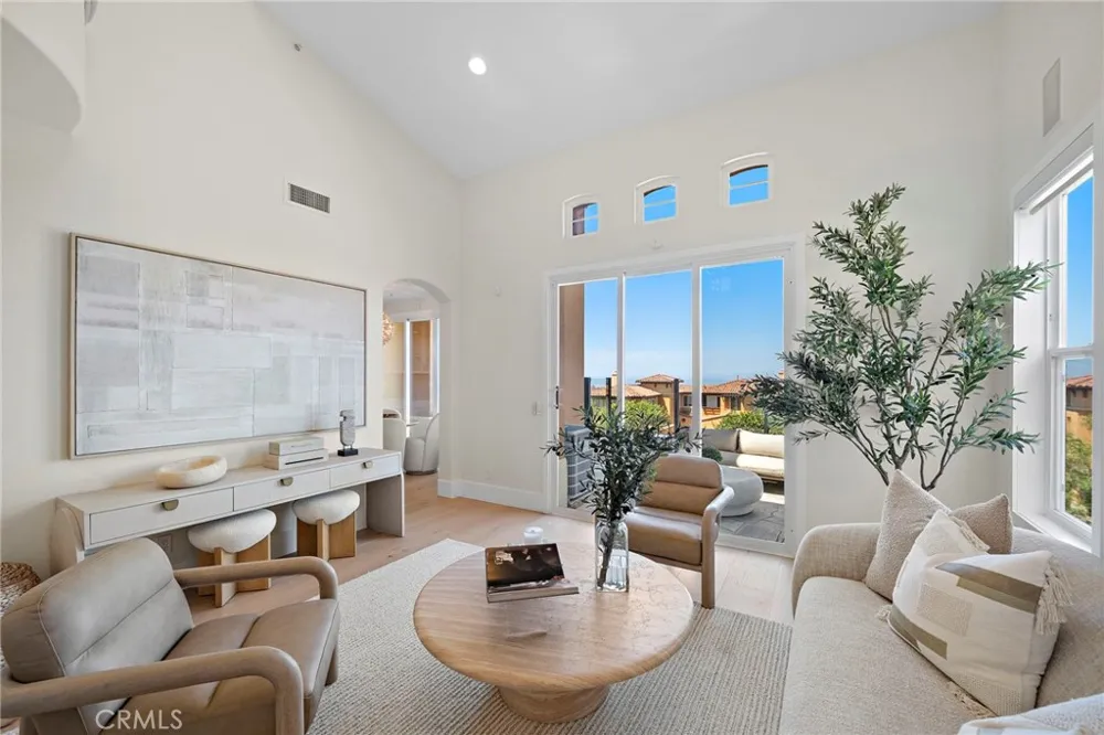 7 Suprema Newport Coast, CA 92657