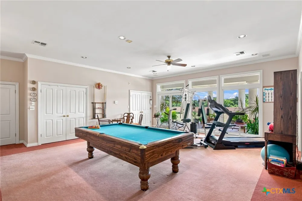 204 Creekridge Drive Victoria, TX 77904
