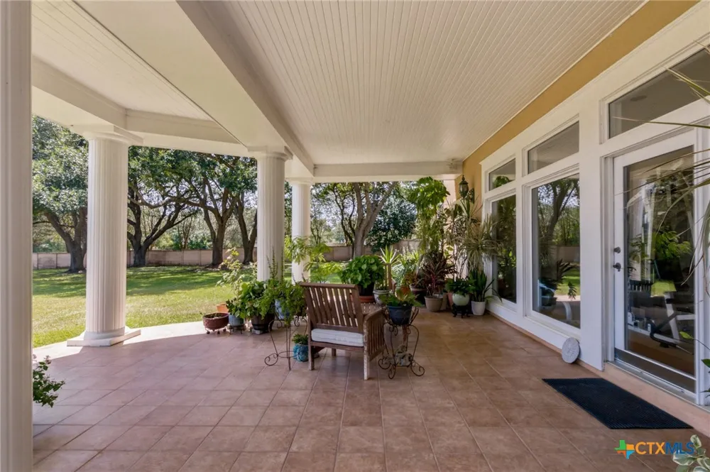 204 Creekridge Drive Victoria, TX 77904