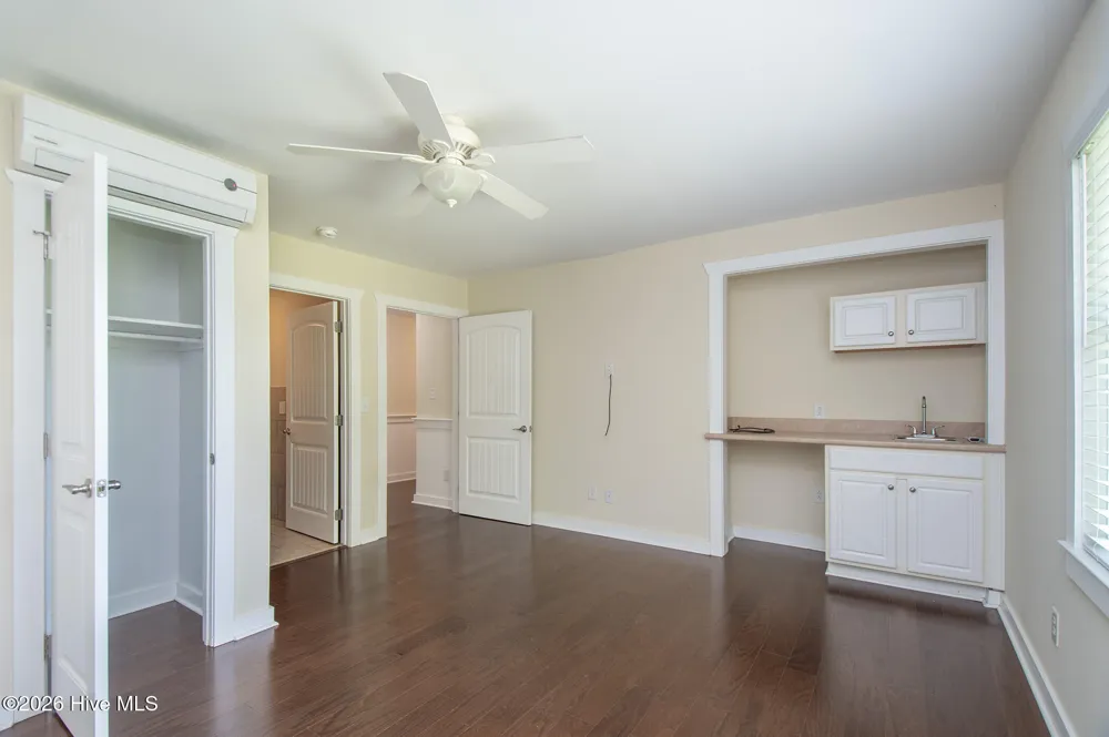 111 Graham Lane Beaufort, NC 28516