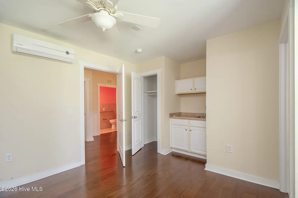 111 Graham Lane Beaufort, NC 28516