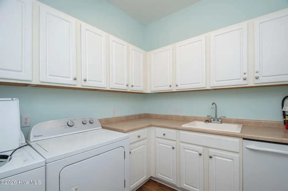 111 Graham Lane Beaufort, NC 28516
