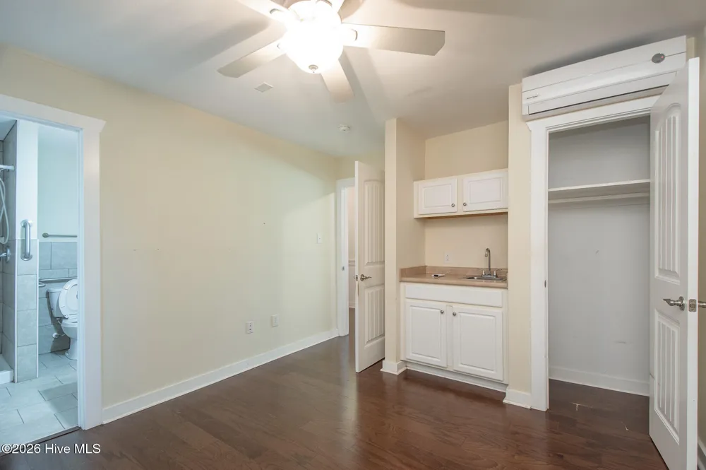 111 Graham Lane Beaufort, NC 28516