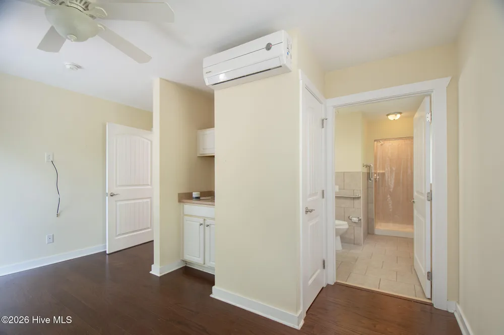 111 Graham Lane Beaufort, NC 28516