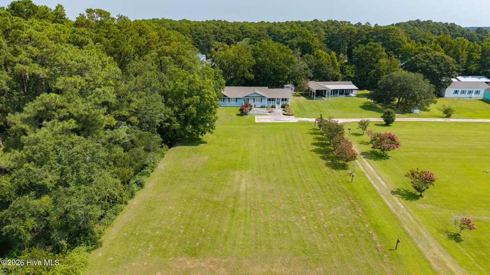 111 Graham Lane Beaufort, NC 28516