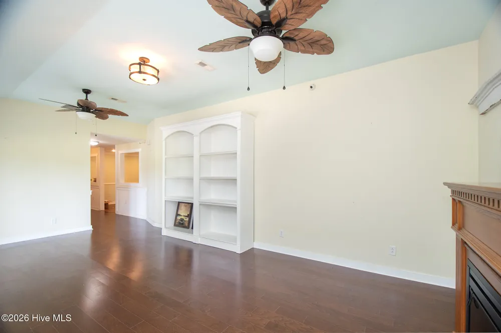 111 Graham Lane Beaufort, NC 28516
