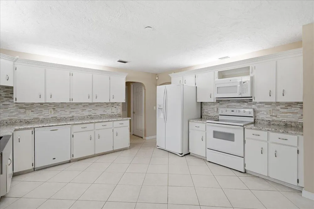 681 LAYPORT DRIVE Sebastian, FL 32958