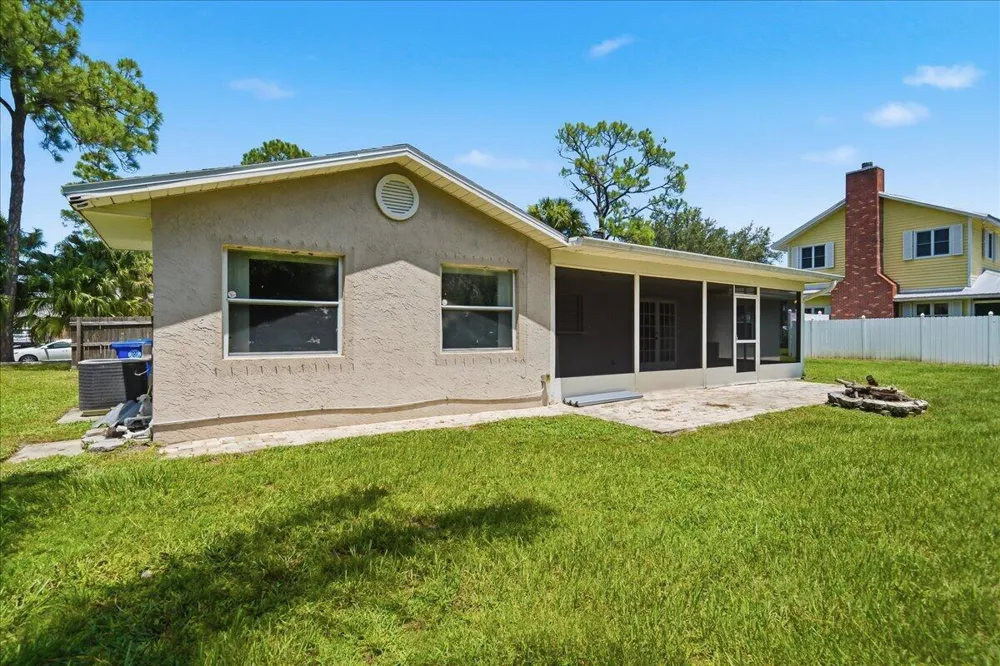 681 LAYPORT DRIVE Sebastian, FL 32958