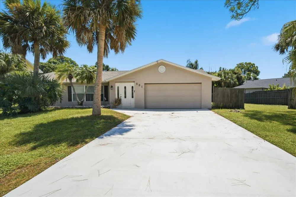681 LAYPORT DRIVE Sebastian, FL 32958